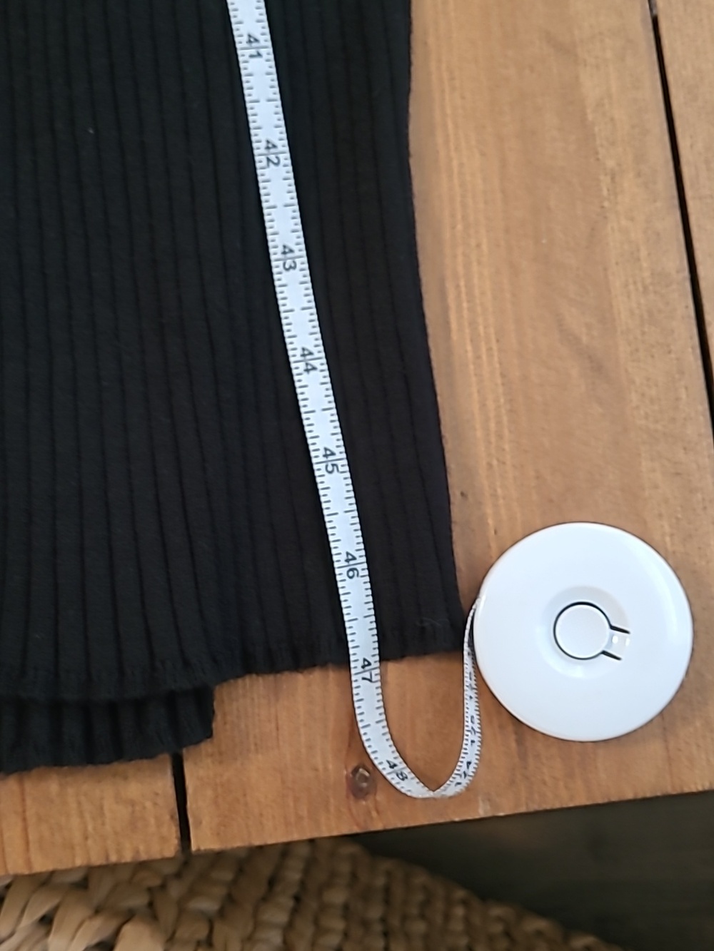 Black V-neck Ribbed Sweater Dress - Picture 6 of 9